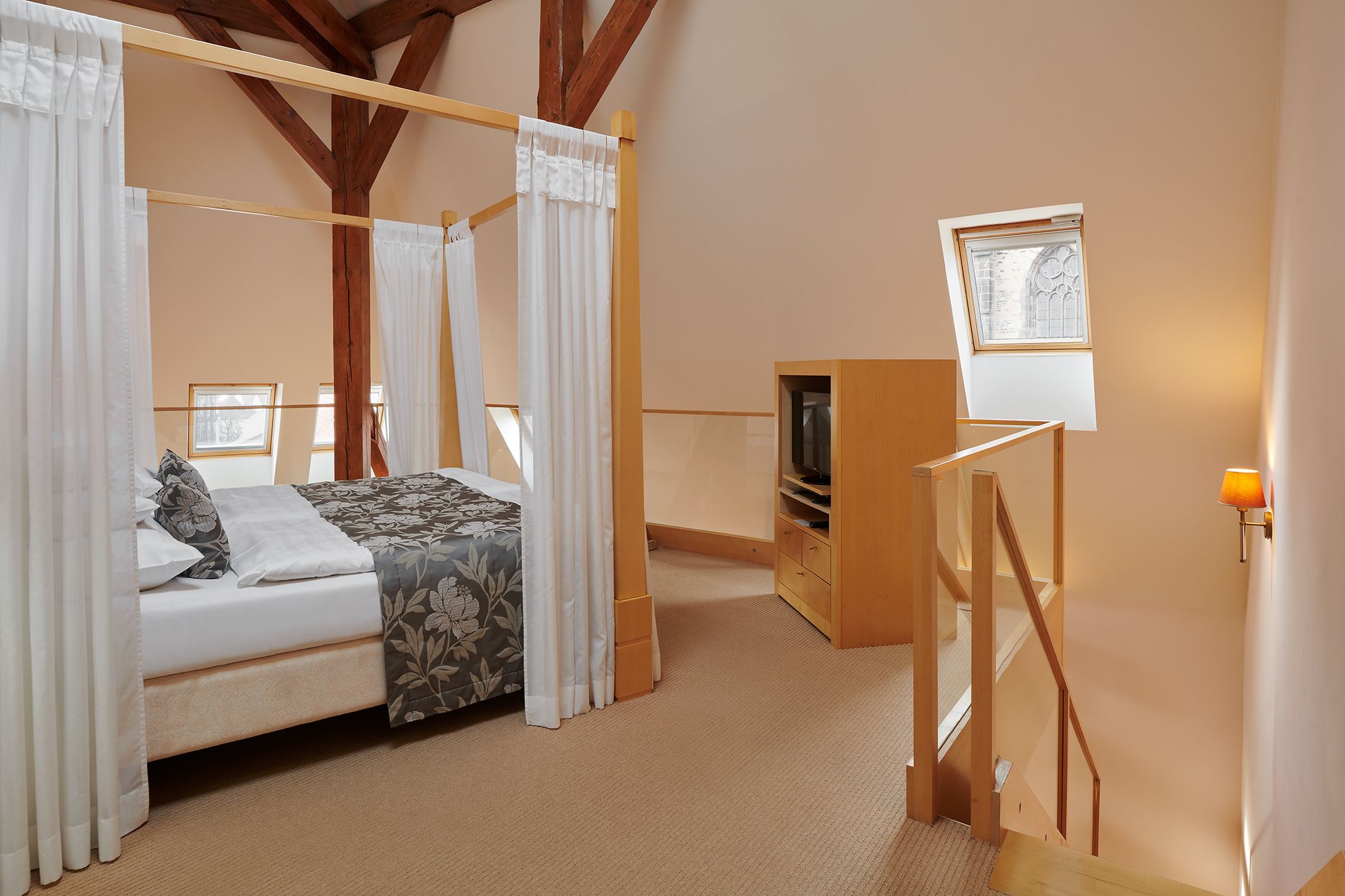 skyloft junior suite | 1 bedroom, hypo-allergenic bedding, select comfort beds, minibar