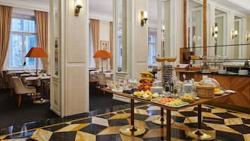 Bao gồm bữa sáng buffet hàng ngày