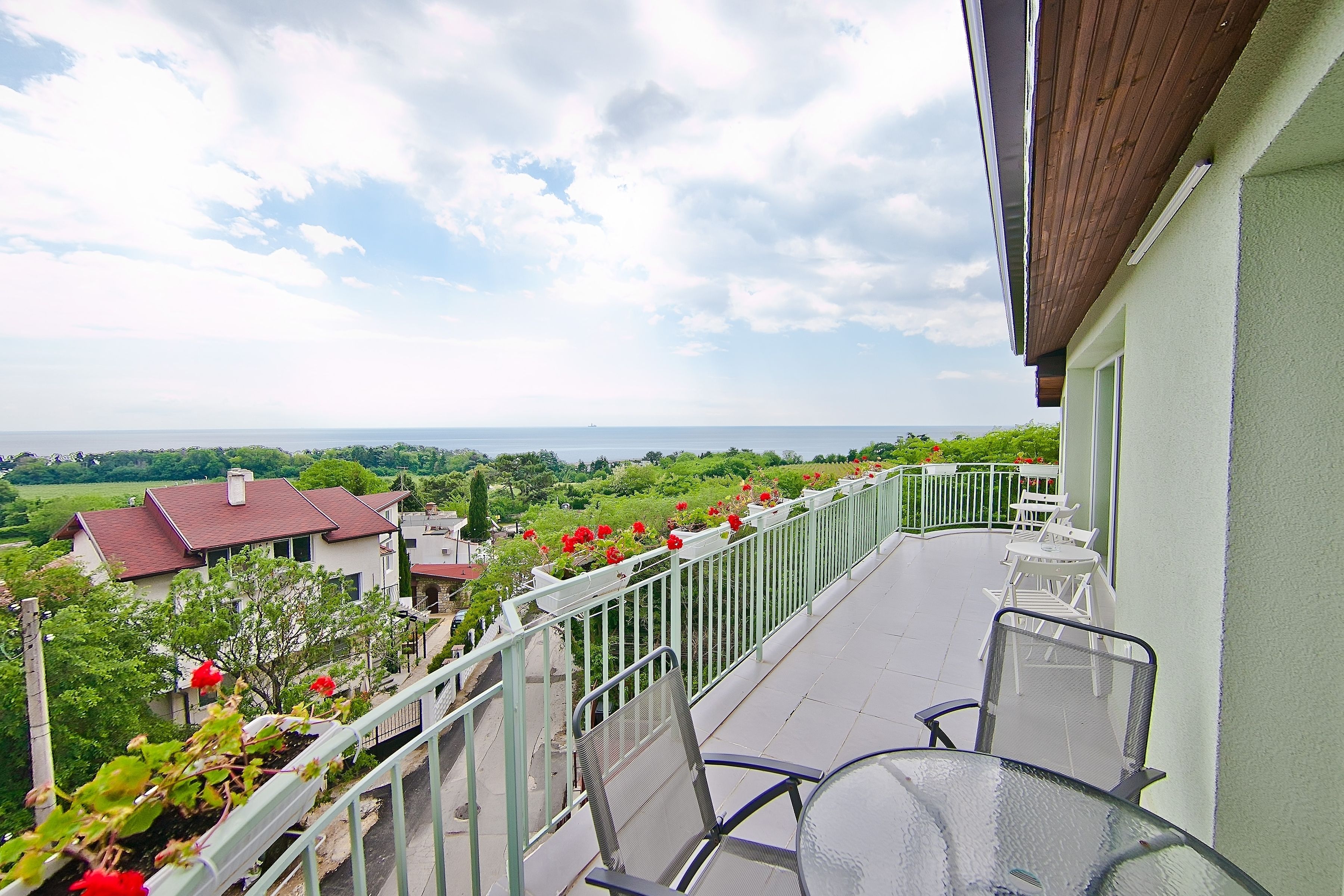 panoramic apartment, sea view | minibar, blackout curtains, iron/ironing board, free wifi