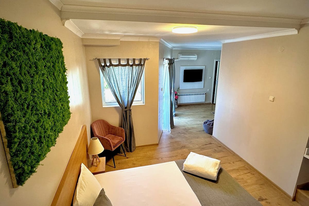 standard apartment | minibar, blackout curtains, iron/ironing board, free wifi