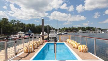Seasonal outdoor pool, sun loungers