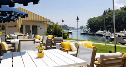 Yachtsman Hotel & Marina Club