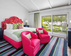 Room, 1 King Bed (Harbor View King) | Premium bedding, down duvets, pillow-top beds, in-room safe - Yachtsman Hotel & Marina Club (Kennebunkport)