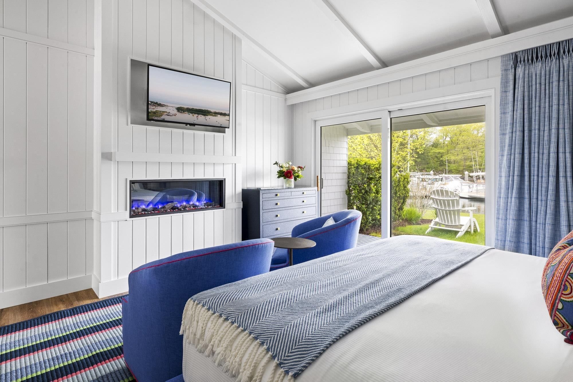 Premium bedding, down comforters, pillowtop beds, in-room safe