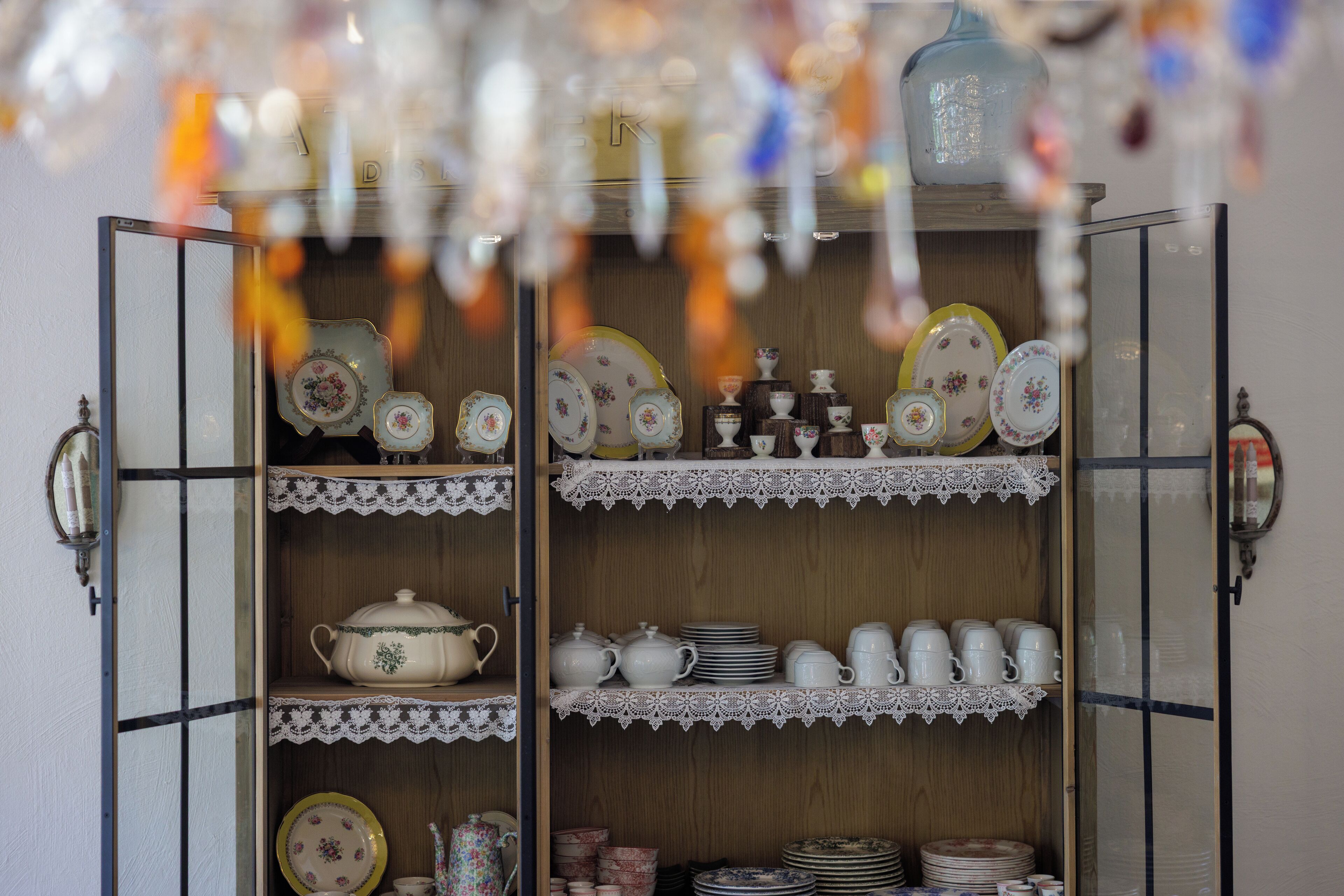 daily buffet breakfast (eur 25 per person)