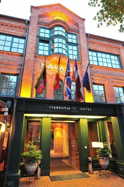 Navalis Hotel