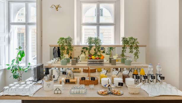 Daily continental breakfast for a fee - Kalvin House Budapest (Budapest)