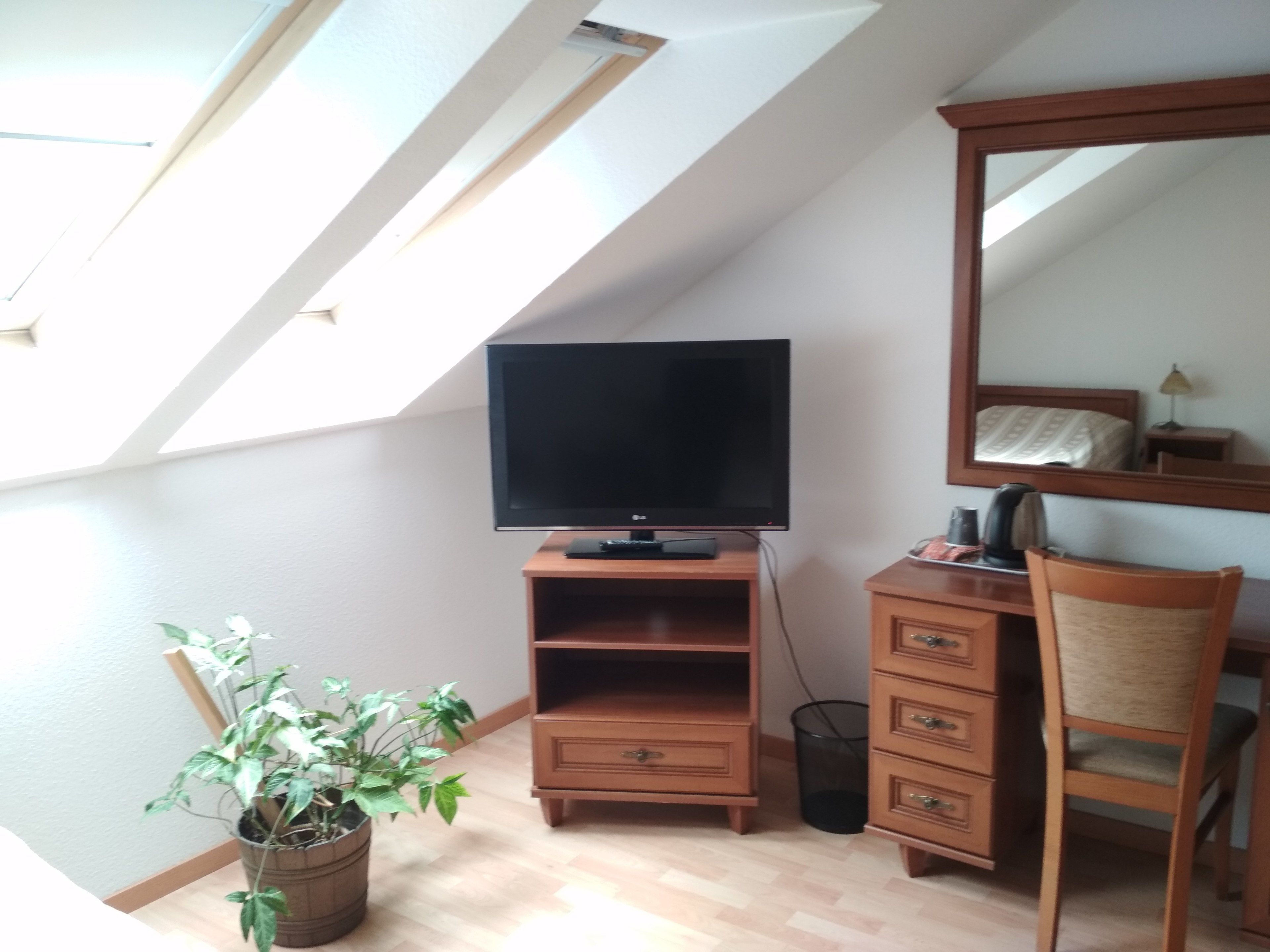 twin room, 2 single beds | hypo-allergenic bedding, in-room safe, individually decorated