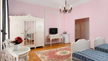 1 bedroom, hypo-allergenic bedding, in-room safe, individually decorated