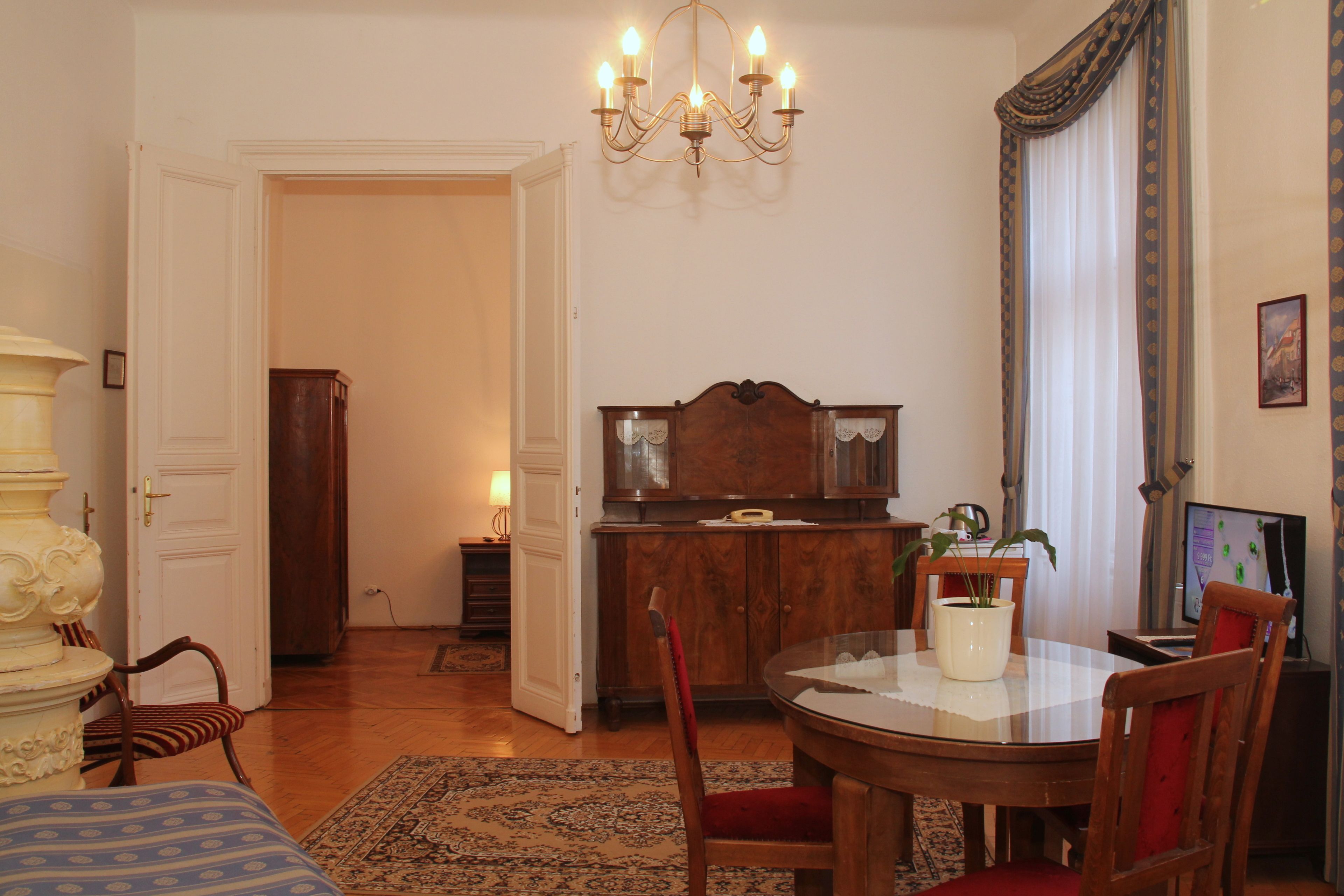 32-inch flat-screen tv with cable channels, tv