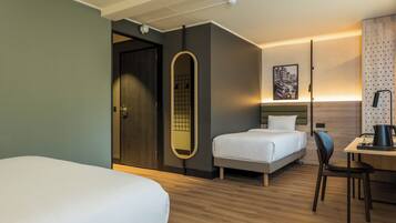 Standard Room (1 Queen Bed 1 Single Bed) | Desk, blackout curtains, soundproofing, iron/ironing board