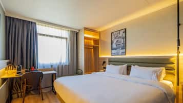 Superior-Zimmer, 1 King-Bett | Schreibtisch, Verdunkelungsvorhänge, schallisolierte Zimmer