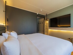 Superior Room, 1 King Bed