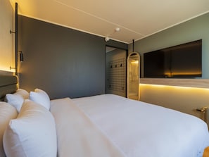 Superior Room, 1 King Bed