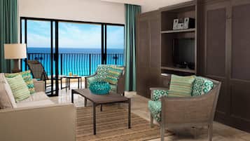 Premium bedding, pillow-top beds, in-room safe, desk