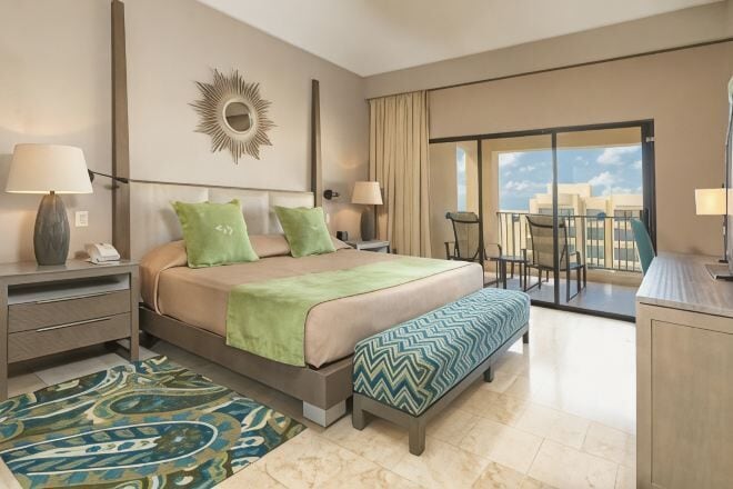 Premium bedding, pillowtop beds, in-room safe, desk