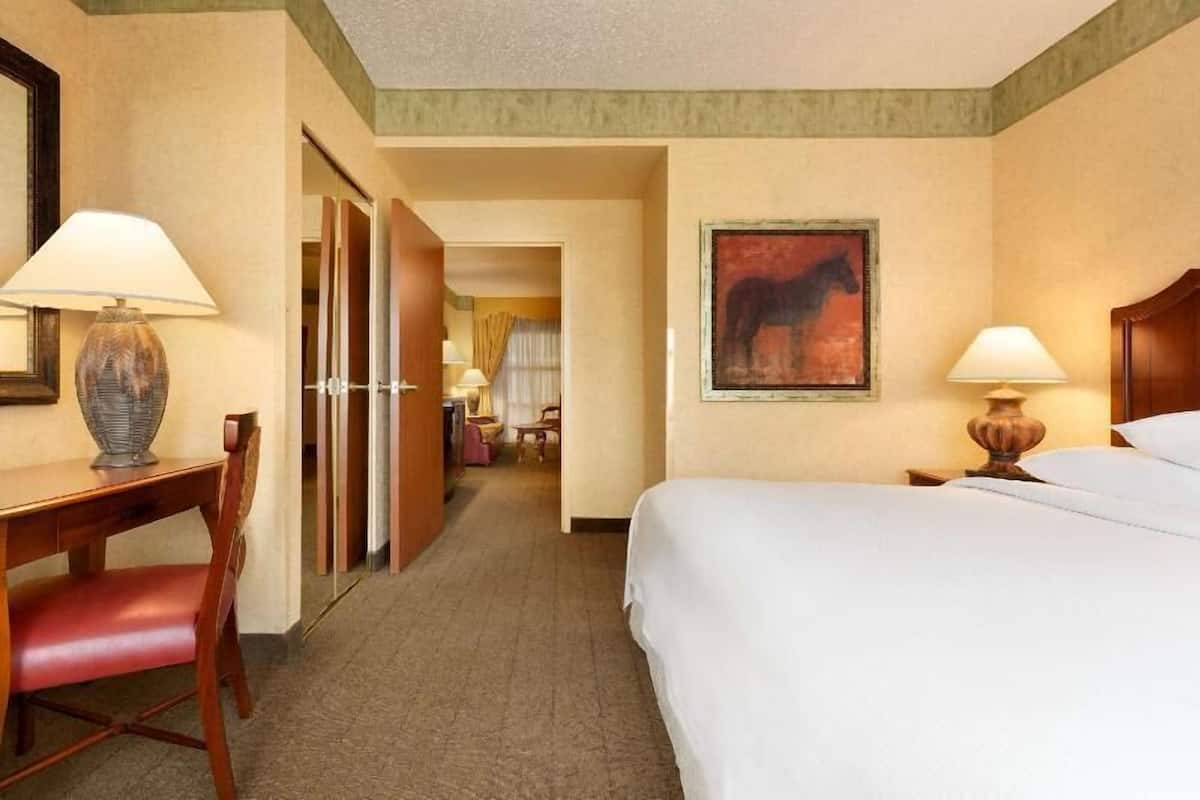 1 bedroom, in-room safe, desk, iron/ironing board