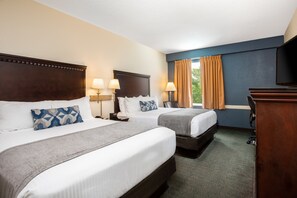 Classic Room, 2 Queen Beds | Desk, blackout curtains, iron/ironing board, free WiFi - Savannah House Hotel (Branson)