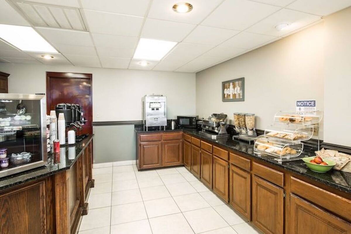 free daily self-service breakfast