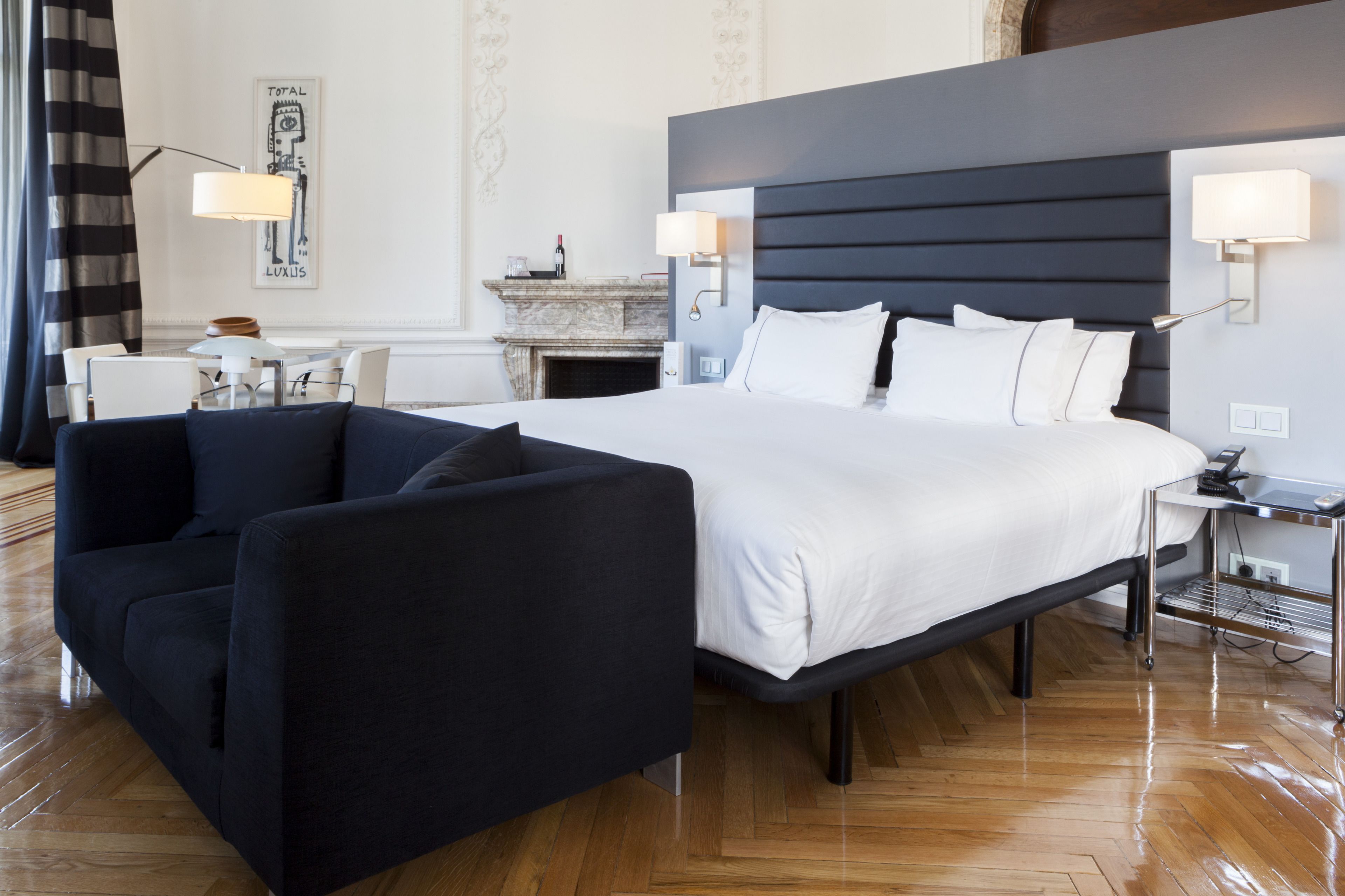 套房 | 防敏寢具、迷你吧、房內夾萬、獨特設計