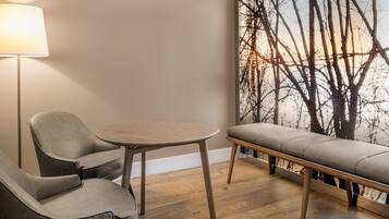 Hypo-allergenic bedding, minibar, in-room safe, individually decorated