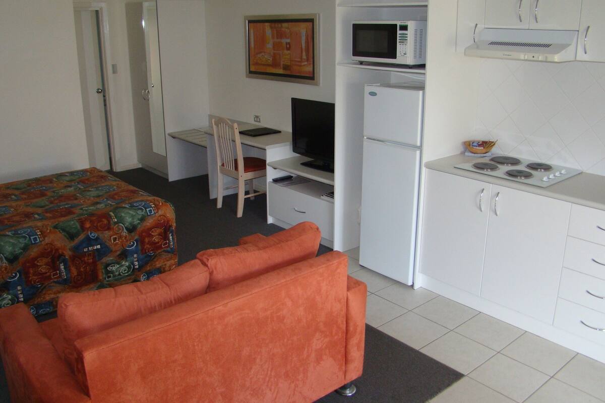 Spa Studio Rooms | Private kitchenette