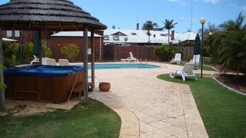 ์ผ์ธ ์์์ฅ