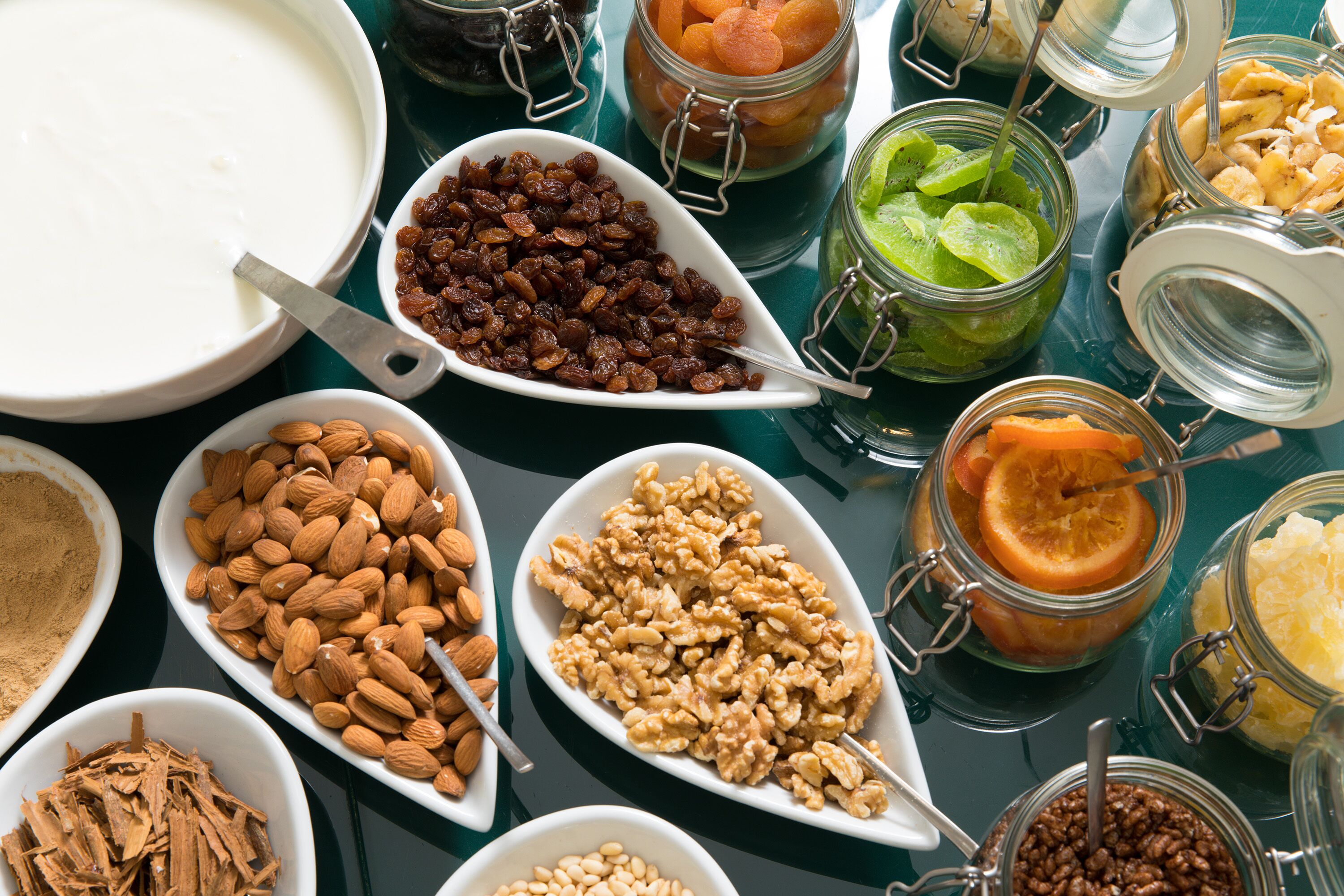 每日供应自助式早餐（每人 EUR 12）