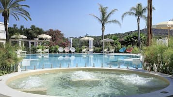 BehandlungsrĂ€ume fĂŒr Paare, Sauna, Whirlpool, Dampfbad