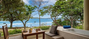 Capitán Suizo Beachfront Boutique Hotel