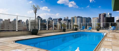 Outdoor pool, sun loungers