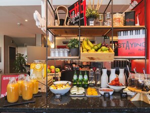 Petit déjeuner buffet servi tous les jours en supplément