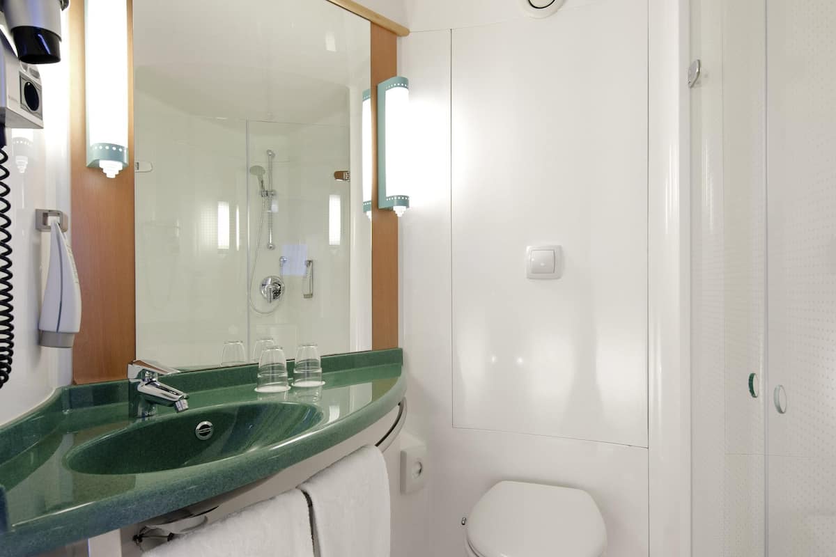 Standard Double Room, Multiple Beds | In-room safe, desk, soundproofing, free WiFi