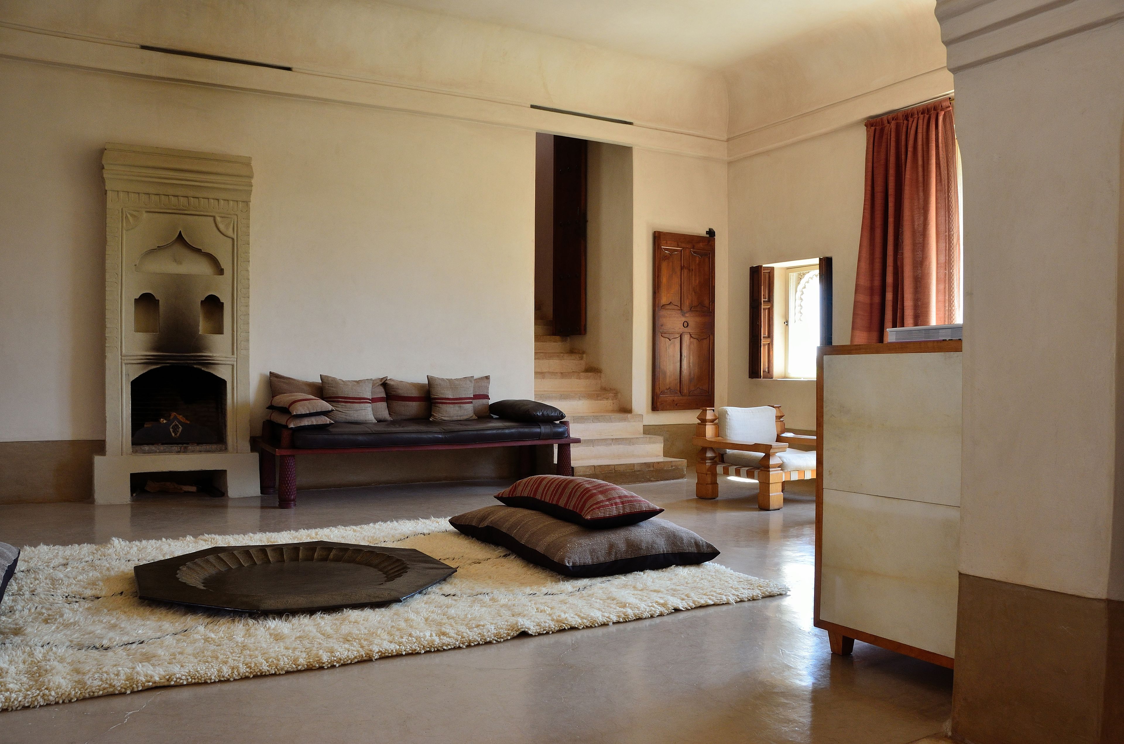 Large Harim | Living room | 32-cm flat-screen TV with satellite channels, TV, fireplace