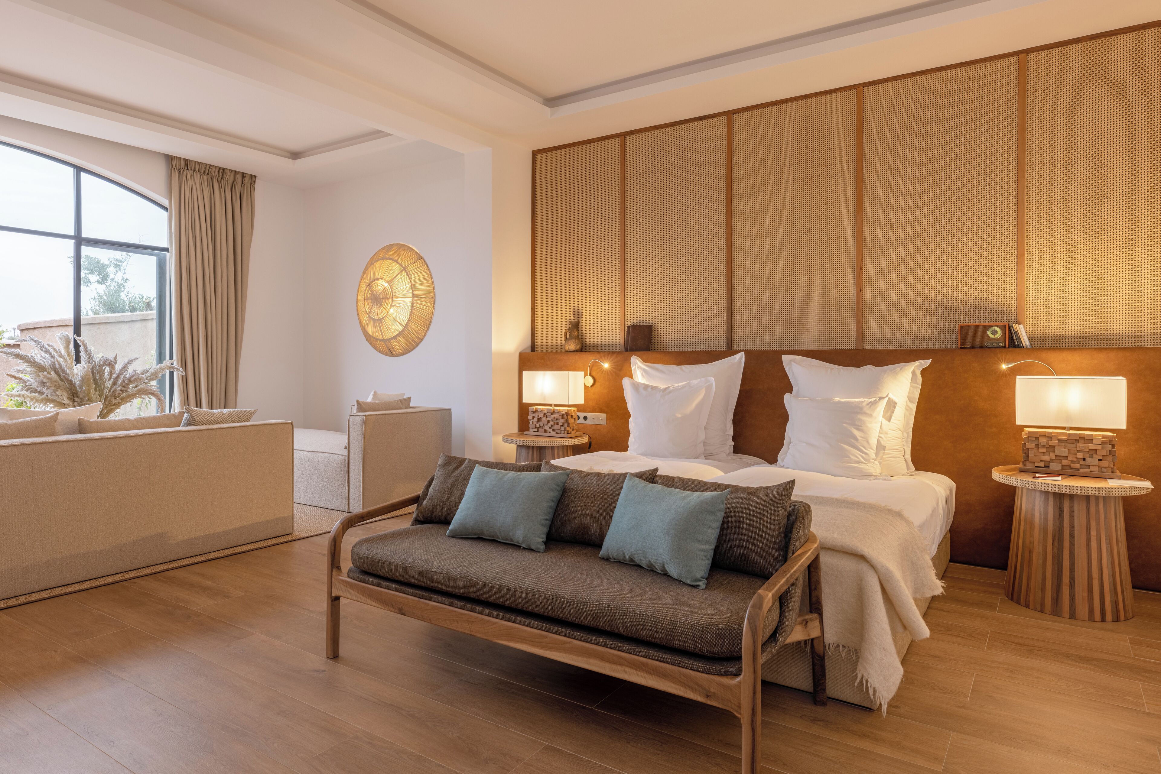 Ksar Villa Piscine | 高档床上用品、迷你吧、客房内保险箱、办公桌