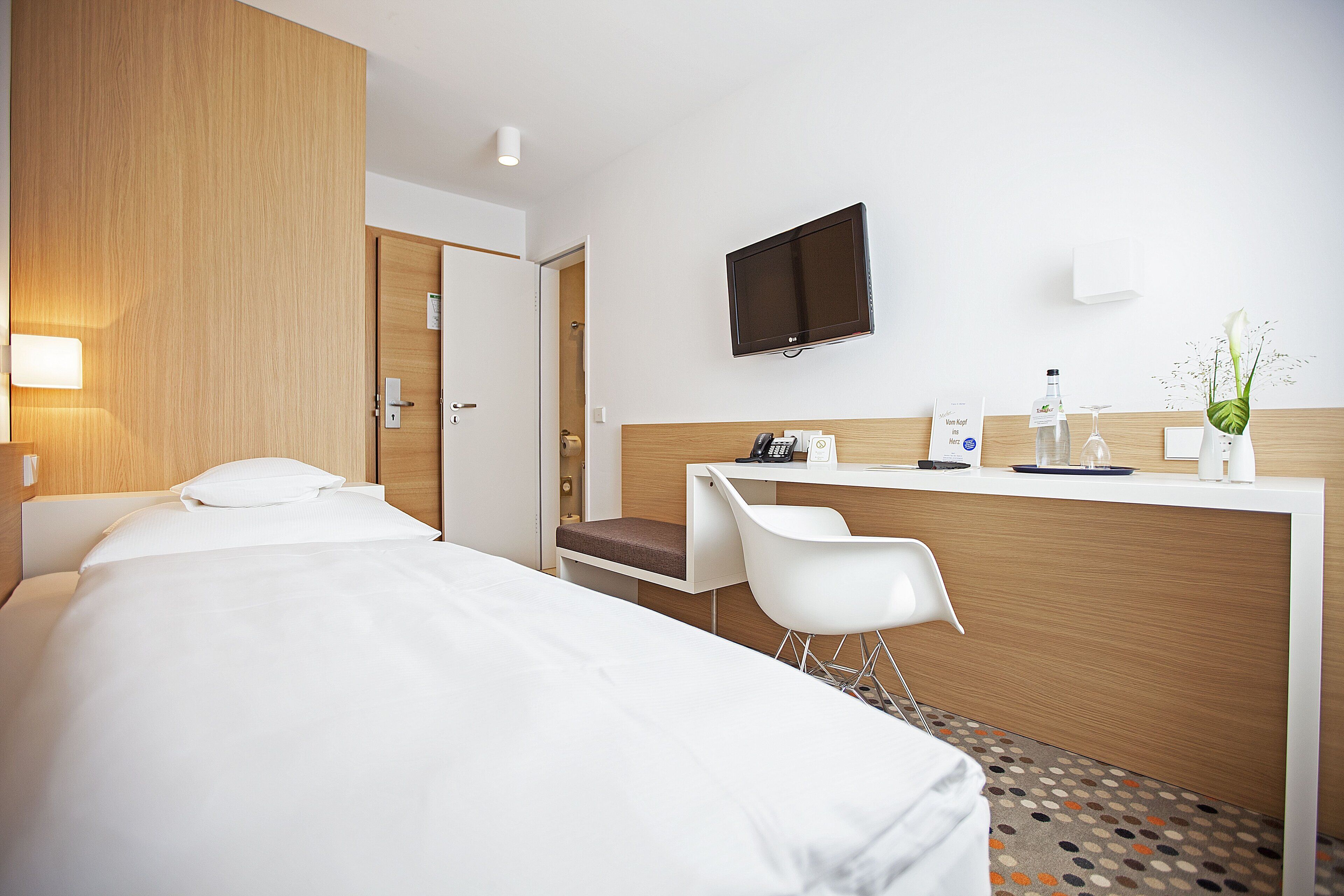 1 bedroom, premium bedding, down duvets, in-room safe