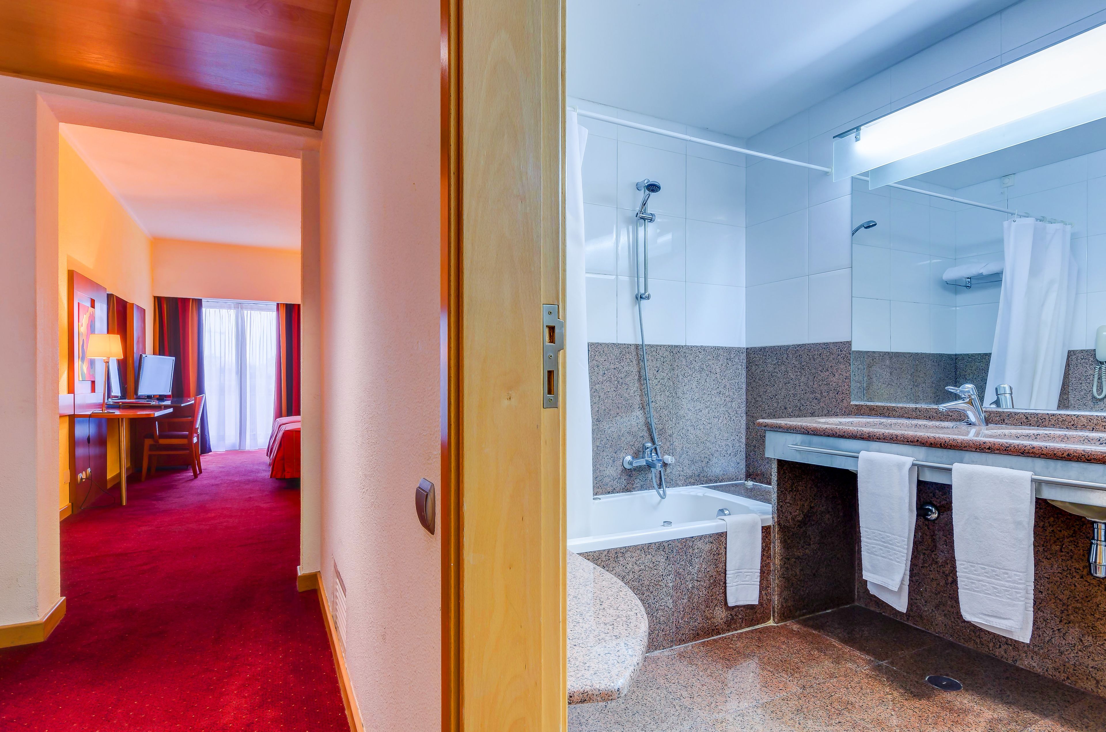 standard triple room | bathroom | shower, free toiletries, hair dryer, bidet