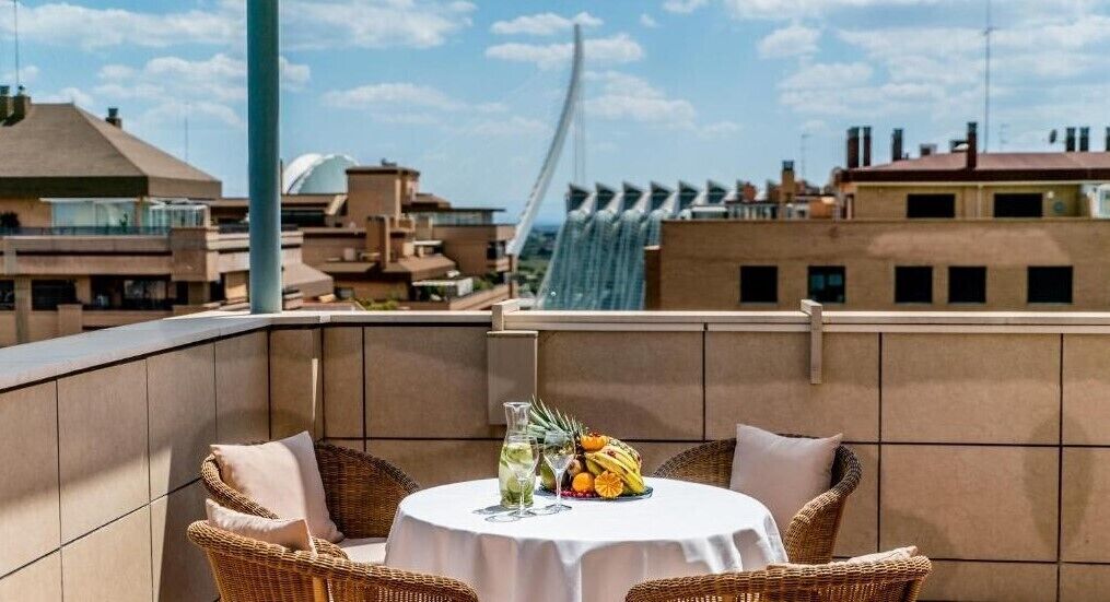 deluxe room, terrace | 1 bedroom, minibar, in-room safe, desk