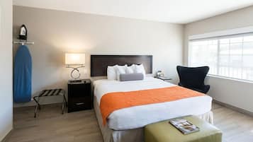 Deluxe eenpersoonskamer, 1 kingsize bed (Non-Smoking) | Luxe beddengoed, verduisterende gordijnen, gratis wifi, beddengoed
