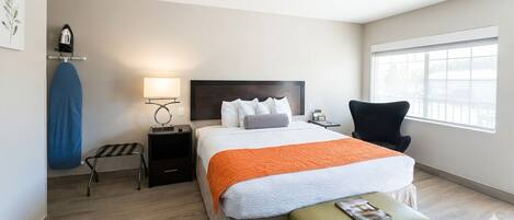 King Room - Non-Smoking | Egyptian cotton sheets, premium bedding, down duvets, pillow-top beds