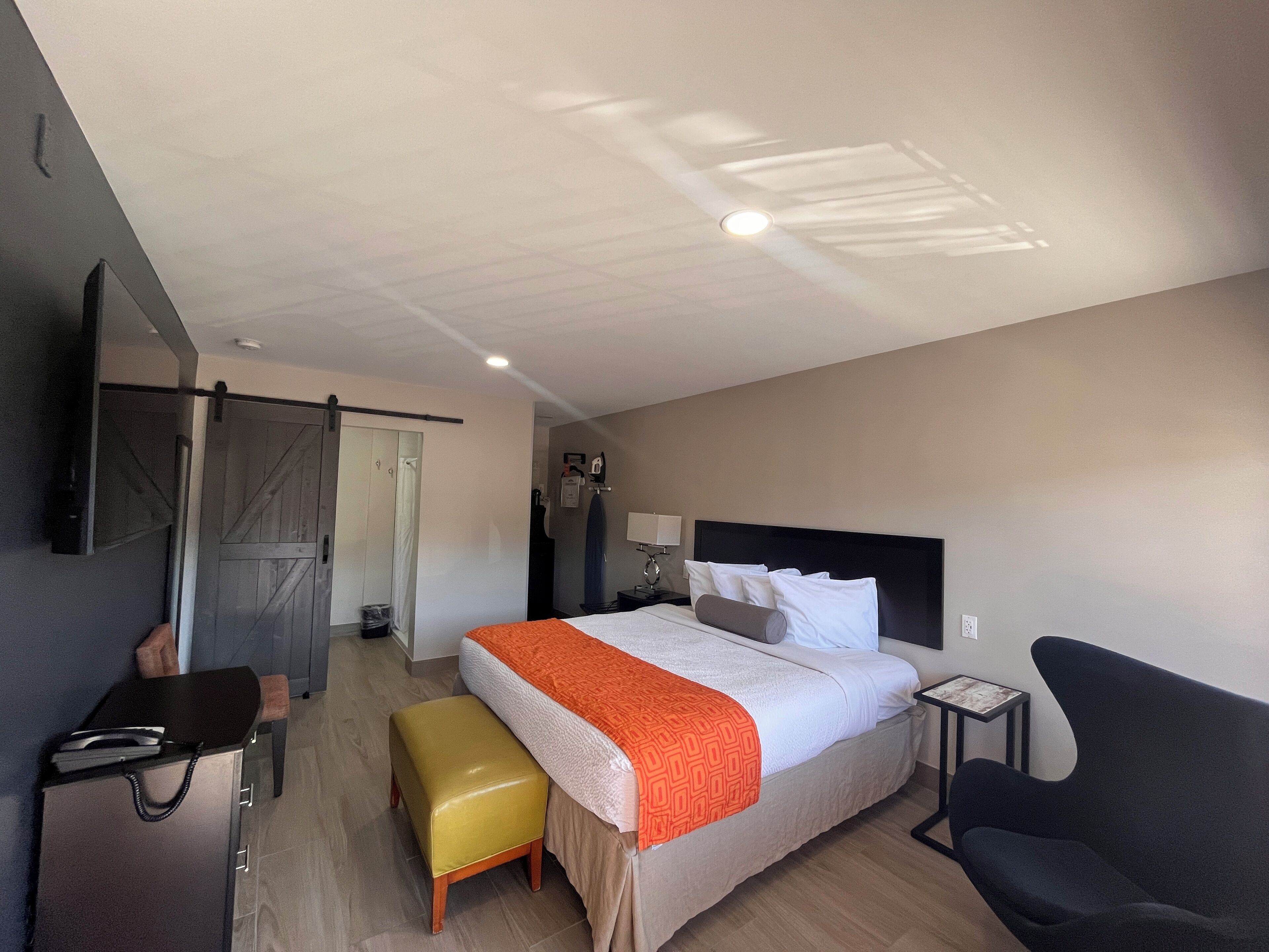 Premium bedding, blackout drapes, free WiFi, bed sheets