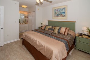 Condo, 2 Bedrooms, Terrace