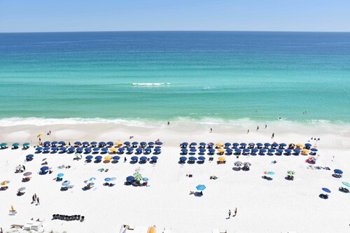 Pelican Beach Resort & Conference Center