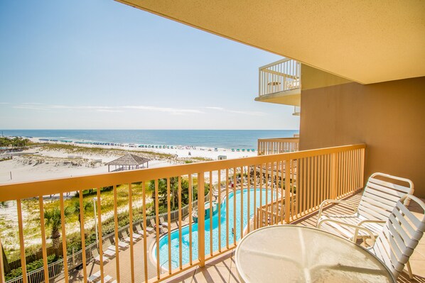 2 Bedroom, 2 Bathroom Condo (Pelican) | Blick vom Balkon