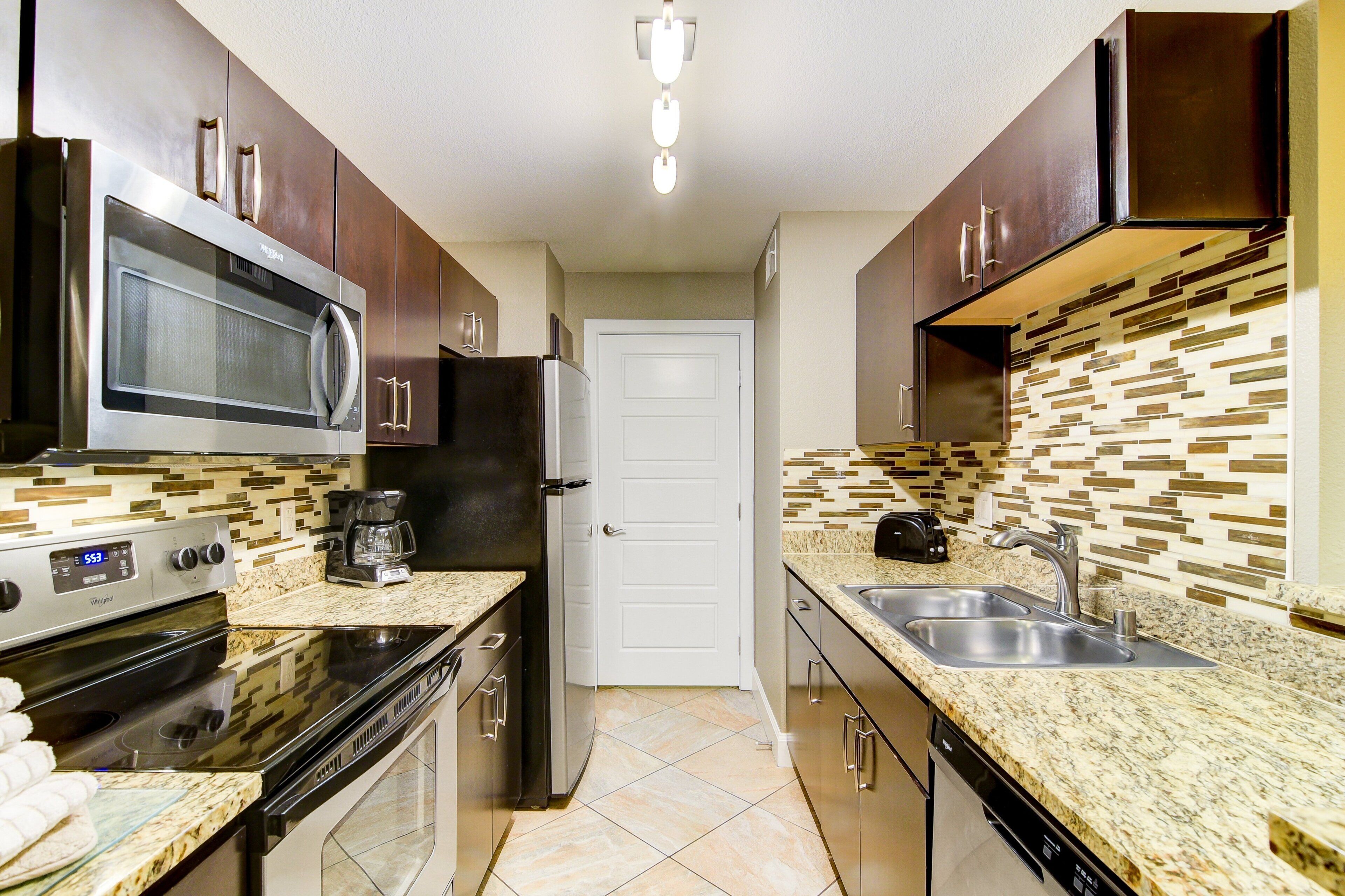 room, 2 bedrooms, non smoking | 1 bedroom, in-room safe, blackout curtains, iron/ironing board