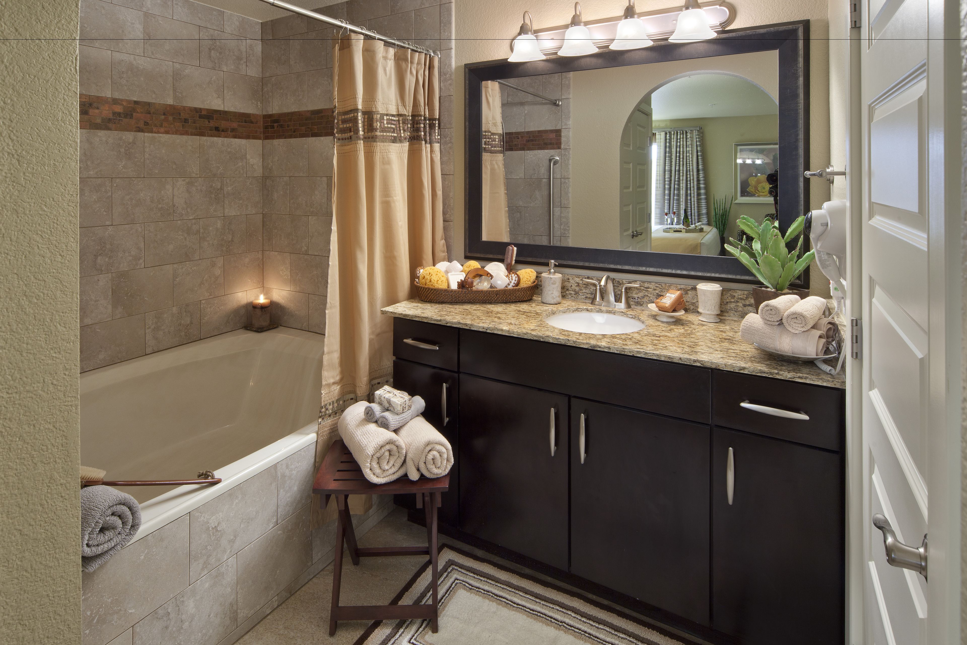 room, 2 bedrooms, non smoking | bathroom | separate bathtub and shower, deep-soaking bathtub, free toiletries