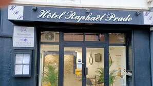 Unclassified image, 3 of 14, button - Hotel Raphael Prado (Marseille)