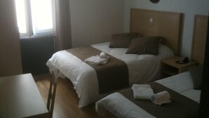 Unclassified image, 5 of 14, button - Hotel Raphael Prado (Marseille)