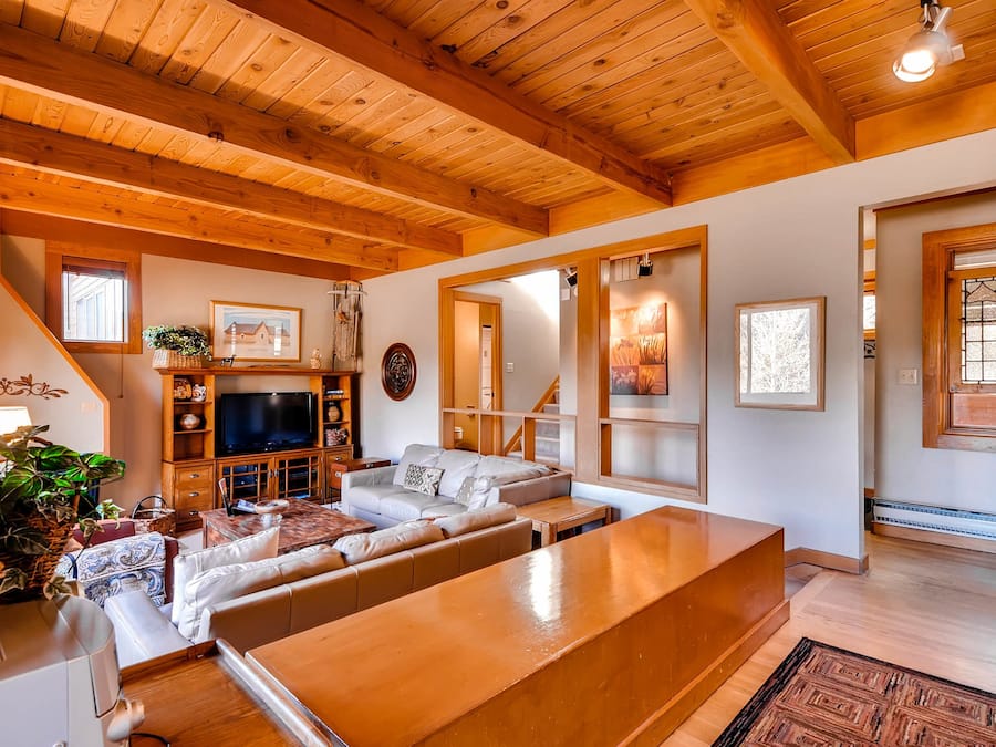 Condo, 2 Bedrooms, 2 Bathrooms | Living room | TV