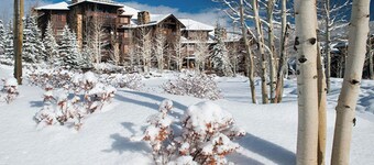 แบชเชเลอร์ กัลช์ วิลเลจ บาย เวล รีสอ ร์ต